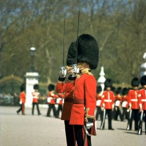 Economia Marii Britanii a înregistrat o creştere peste aşteptări în Trimestrul 3